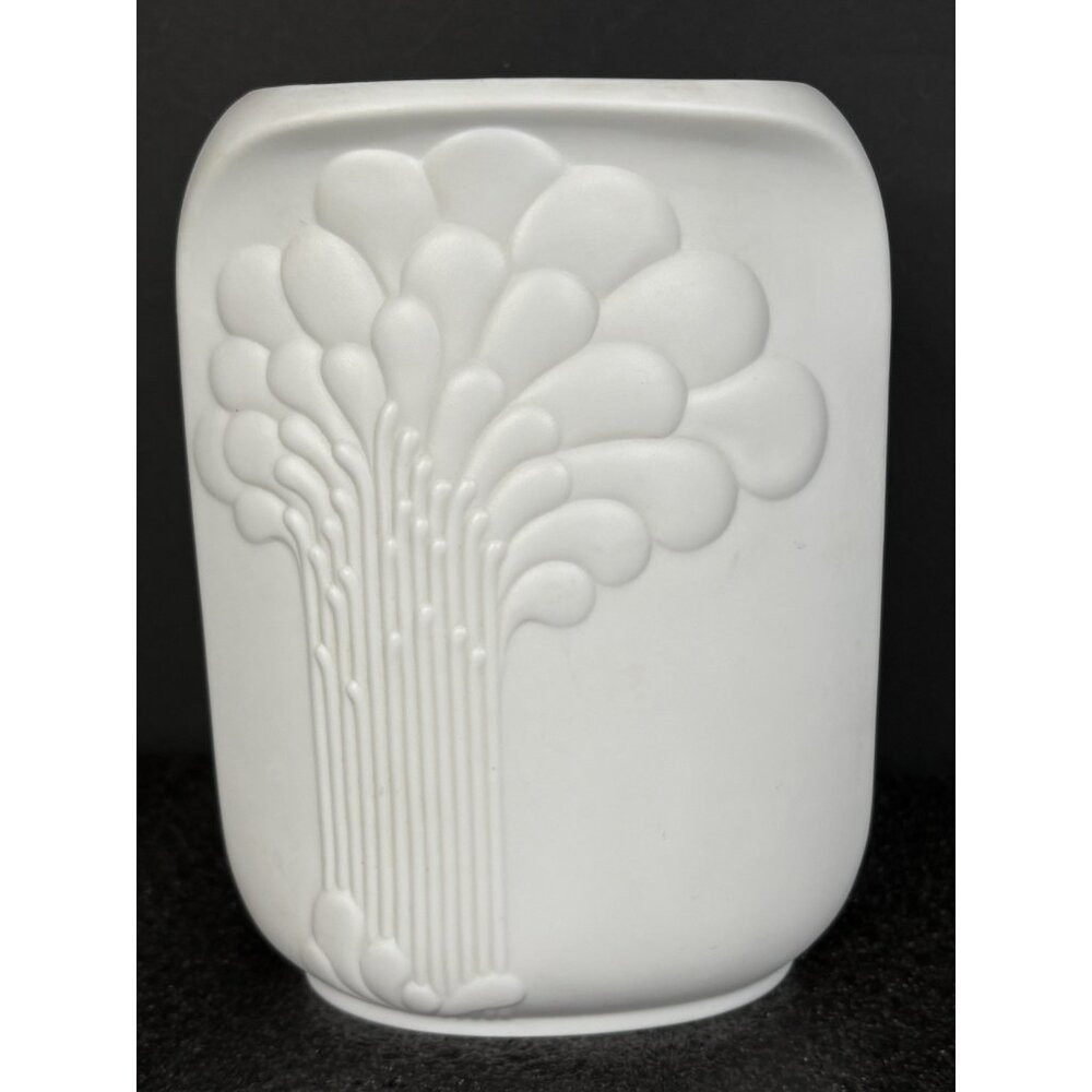 Vintage Kaiser White Oval Porcelain Bisque Vase Floral Manfred Frey West Germany - Picture 5 of 15